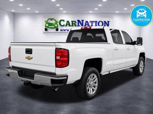 Used 2019 Chevrolet Silverado 2500 LT w/ LT Convenience Package AWD/4WD image 5