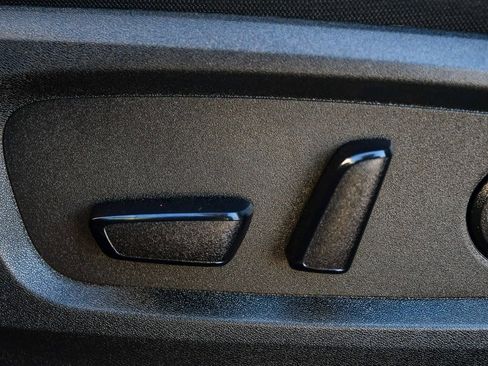 Used 2024 Nissan Pathfinder SV image 20