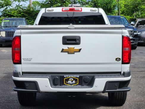 Used 2020 Chevrolet Colorado LT w/ Safety Package AWD/4WD image 4