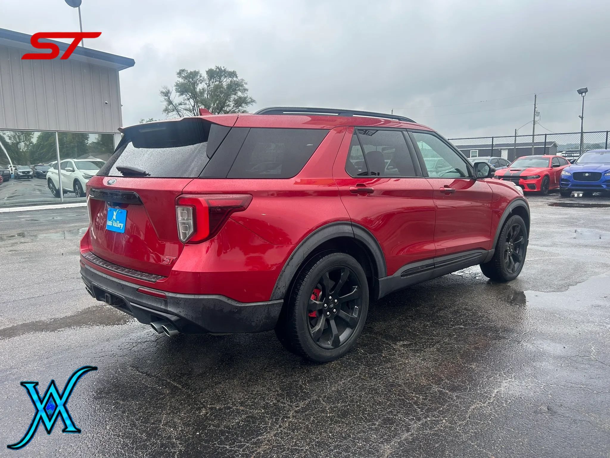 Used 2020 Ford Explorer ST w/ ST Street Pack AWD/4WD image 7