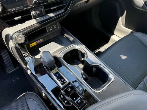 Used 2024 Lexus NX 350 AWD w/ Vision Package image 13