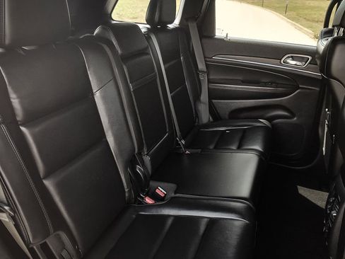 Used 2019 Jeep Grand Cherokee Limited image 31