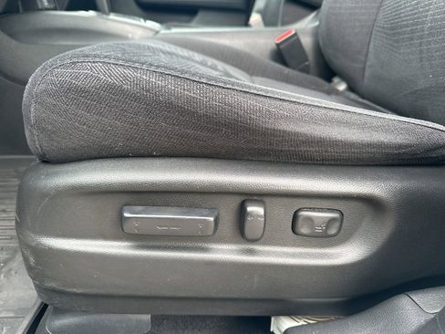 Used 2018 Honda Pilot EX image 17