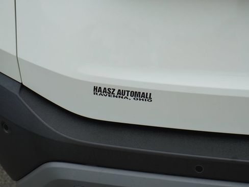 Used 2023 Nissan Rogue S AWD/4WD image 7
