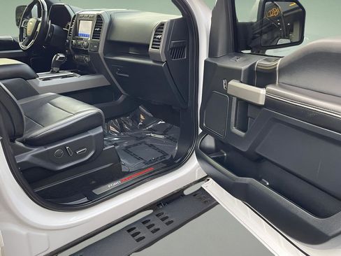 Used 2019 Ford F150 Raptor w/ Equipment Group 802A Luxury image 36