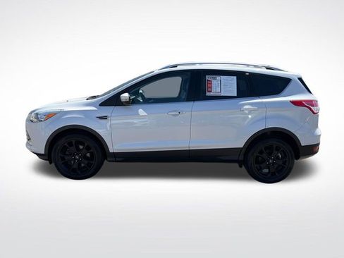 Used 2016 Ford Escape Titanium w/ Equipment Group 301A AWD/4WD image 4