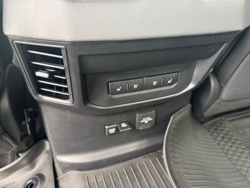 Used 2025 Toyota Tundra Capstone AWD/4WD image 19