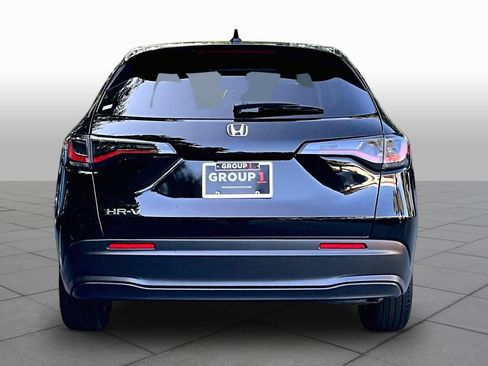 Certified 2026 Honda HR-V LX image 5