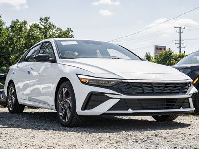 New 2025 Hyundai Elantra Sport