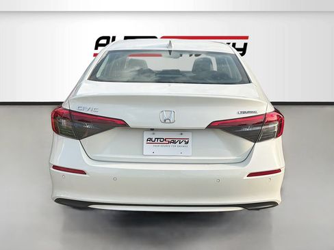 Used 2024 Honda Civic Touring image 6