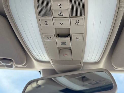 Used 2014 Mercedes-Benz E 350 4MATIC Sedan image 23