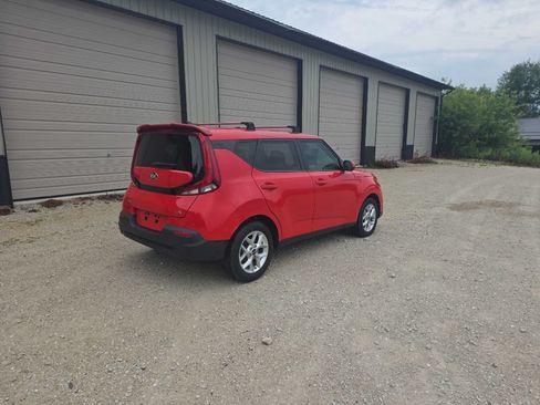 Used 2020 Kia Soul S FWD image 3