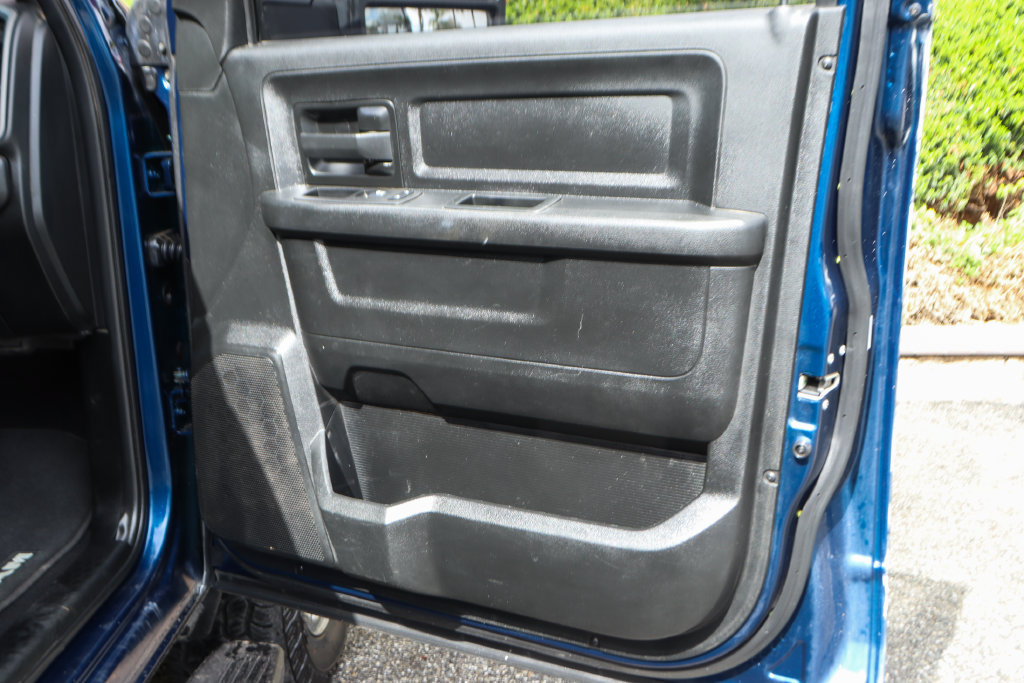 Used 2024 RAM 2500 Tradesman w/ Chrome Appearance Group AWD/4WD image 40