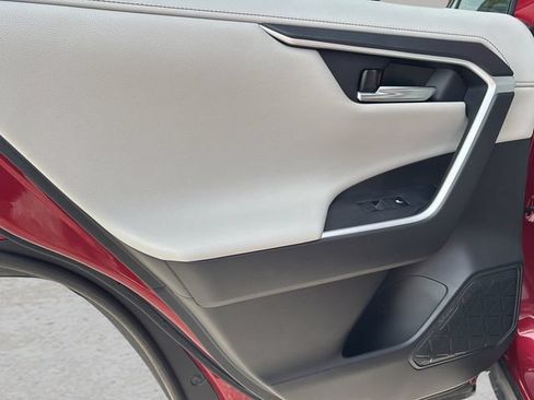 Used 2020 Toyota RAV4 Limited w/ Limited Grade Weather Package AWD/4WD image 16