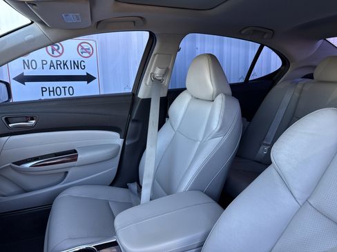 Used 2016 Acura TLX w/ Technology Package image 11