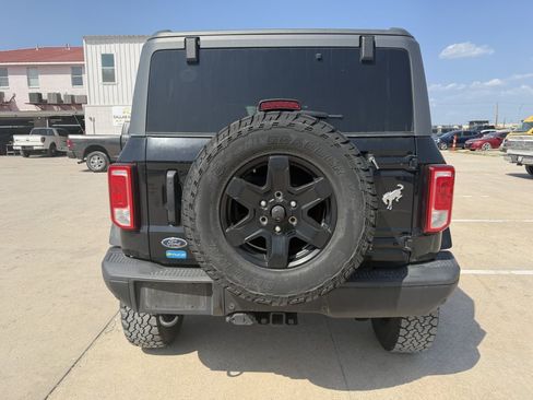 Used 2022 Ford Bronco Black Diamond AWD/4WD image 3