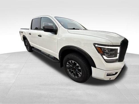 Used 2024 Nissan Titan PRO-4X w/ Pro-4x Utility Package AWD/4WD image 12