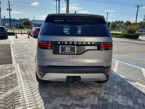 New 2025 Land Rover Discovery S AWD/4WD image 4