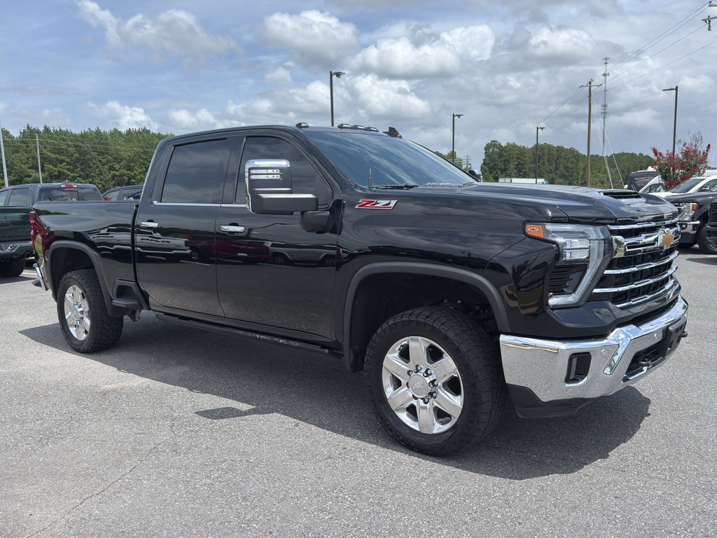 Used 2024 Chevrolet Silverado 2500 LTZ w/ LTZ Premium Texas Edition AWD/4WD image 2