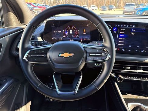 Certified 2025 Chevrolet Traverse LT image 25