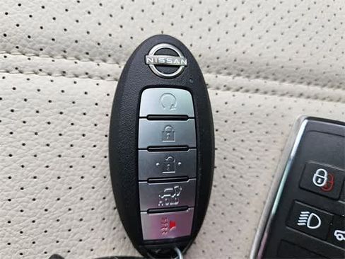 Used 2023 Nissan Murano Platinum w/ Cargo Package image 40