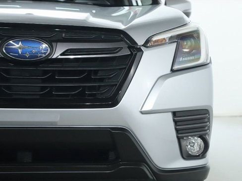 Certified 2023 Subaru Forester Limited AWD/4WD image 7