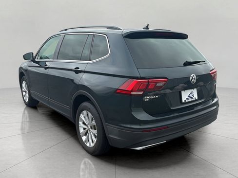Used 2019 Volkswagen Tiguan SE w/ Panoramic Sunroof Package image 6