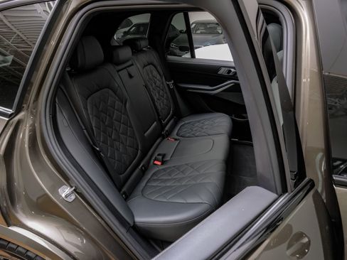 Used 2024 BMW X5 sDrive40i w/ M Sport Package image 40