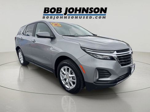 Used 2023 Chevrolet Equinox LT AWD/4WD image 1