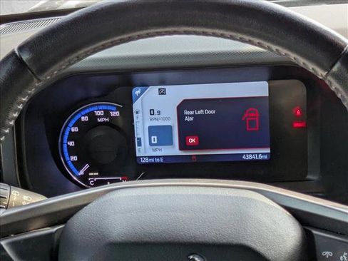 Used 2022 Ford Bronco Black Diamond image 23