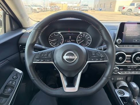 Used 2024 Nissan Sentra SR w/ SR Premium Package image 23