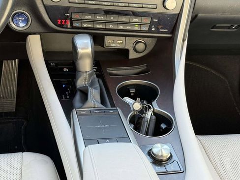 Used 2020 Lexus RX 450h AWD w/ Premium Package image 18