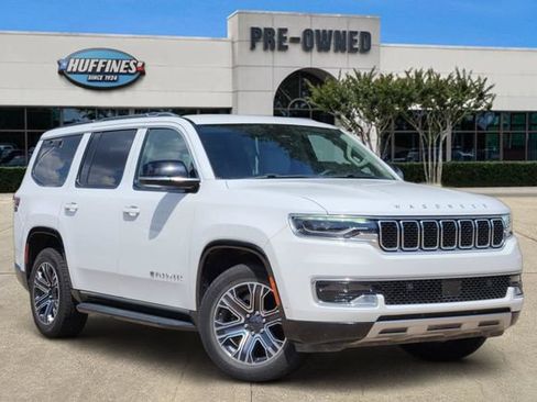 Certified 2024 Jeep Wagoneer Series II AWD/4WD image 1