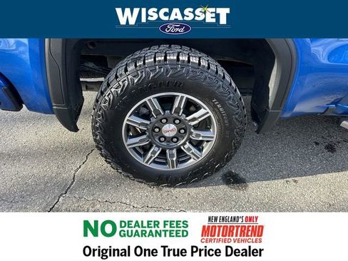 Used 2024 GMC Sierra 1500 AT4 w/ Technology Package image 31