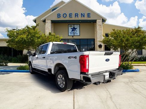 Used 2024 Ford F250 XLT image 3