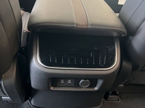 New 2026 Nissan Armada SL w/ Captain's Chari Seat Package image 9