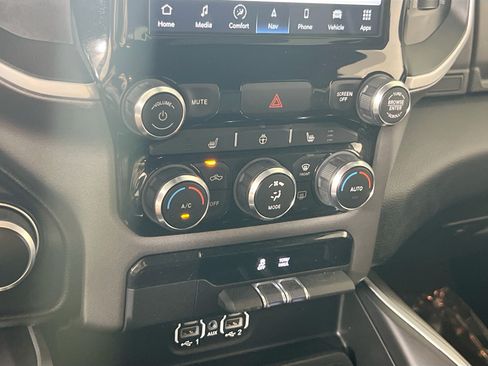Used 2023 RAM 1500 Big Horn AWD/4WD image 16