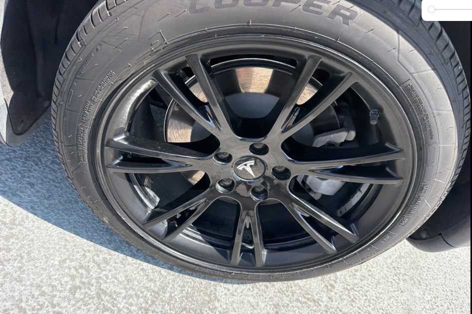 Used 2020 Tesla Model Y Long Range AWD/4WD image 9