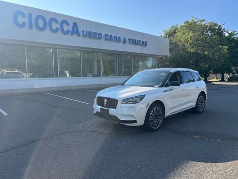 Used 2022 Lincoln Corsair AWD w/ Premium Package image 1