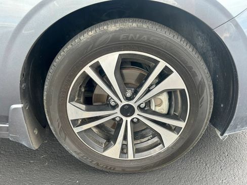 Used 2022 Nissan Sentra SV w/ Trunk Package FWD image 3