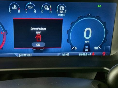 Used 2024 Ford F350 Platinum AWD/4WD image 12