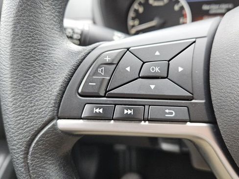 Used 2024 Nissan Altima 2.5 SV image 12