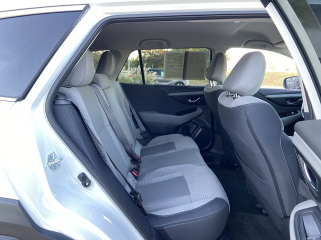 Used 2024 Subaru Outback Premium AWD/4WD image 14