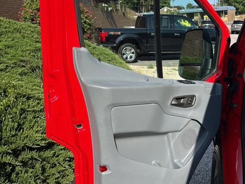 Used 2018 Ford Transit 350 XL RWD image 11