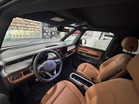 New 2025 Volkswagen ID. Buzz Pro S image 5