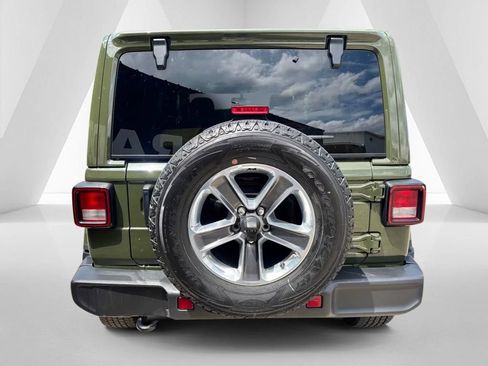 Used 2021 Jeep Wrangler Unlimited Sahara w/ Uconnect 4C Nav & Sound Group AWD/4WD image 6