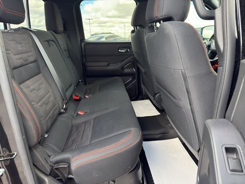 Used 2022 Nissan Frontier PRO-4X AWD/4WD image 14