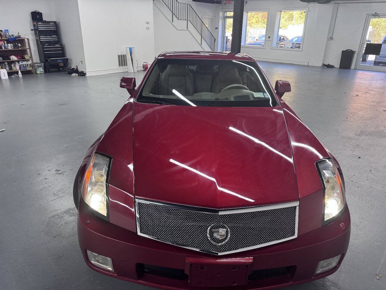 Used 2004 Cadillac XLR RWD image 8