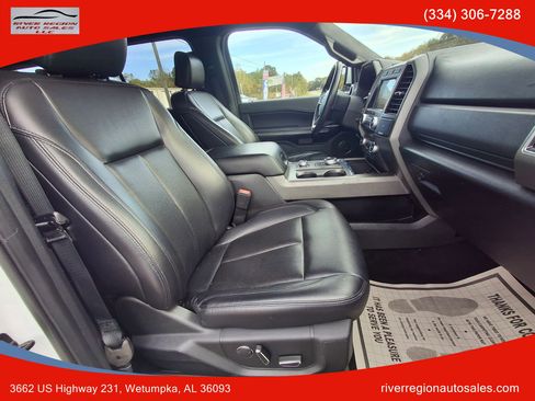 Used 2019 Ford Expedition XLT w/ Equipment Group 201A image 11