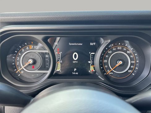 New 2025 Jeep Gladiator Willys image 30